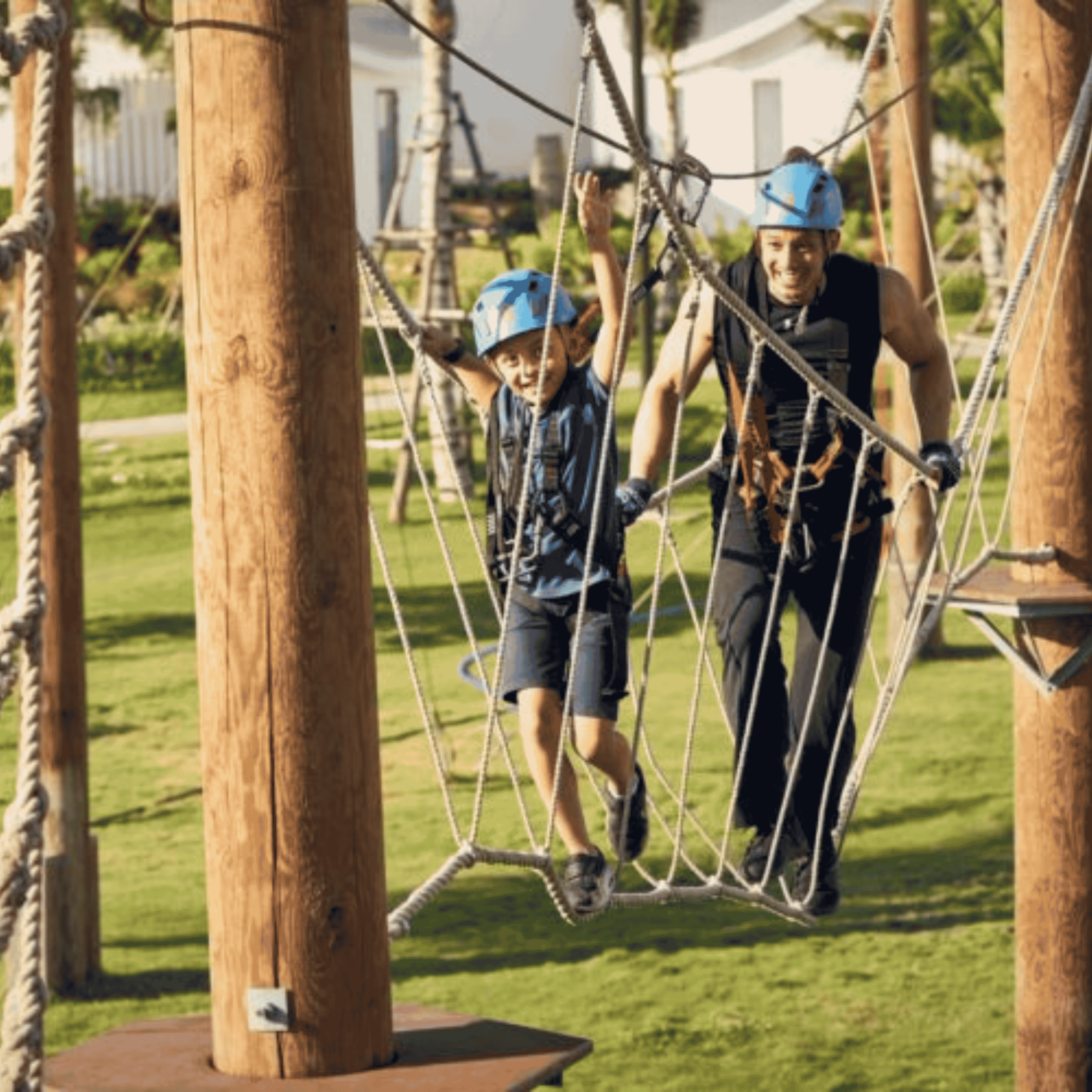 Room with Lunch or Dinner - Image 4