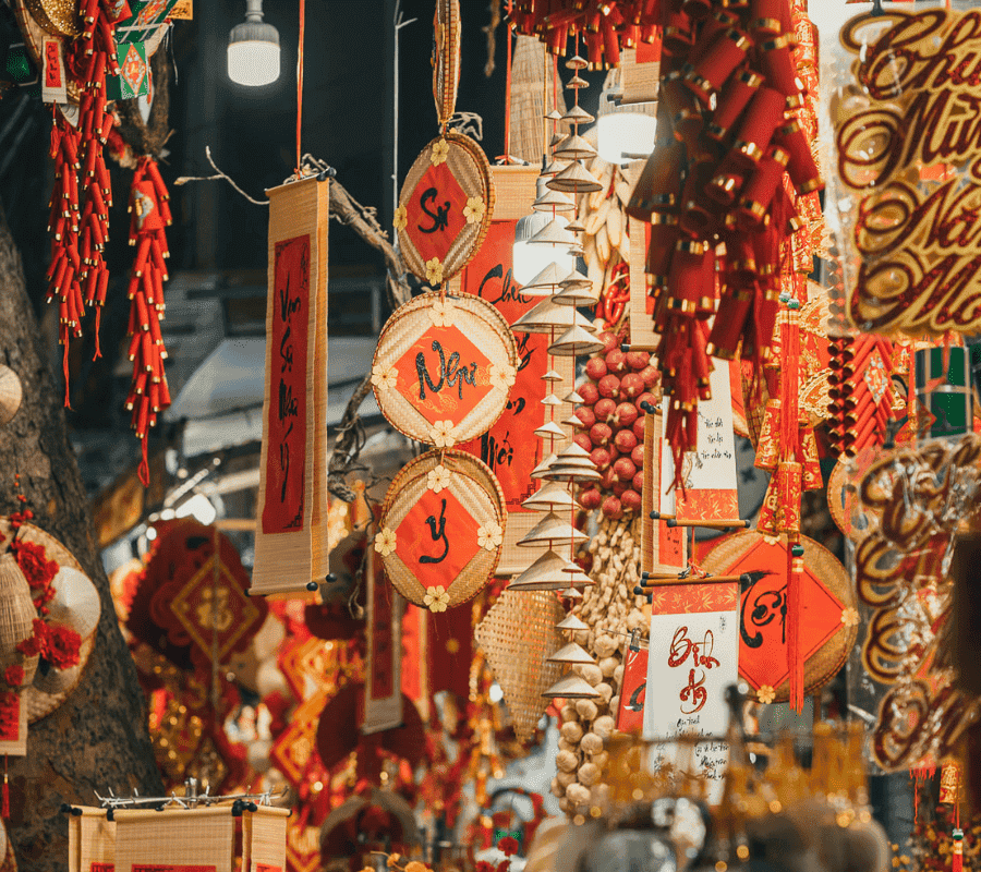 Chợ Tết Nguyên Đán Việt Nam 2025