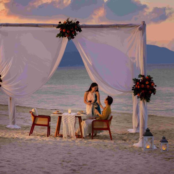 Romantic Beachside Dinner on a secluded 16km beach
