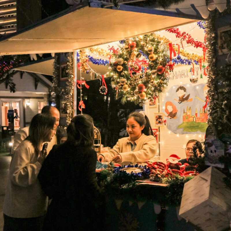 Phiên Chợ Giáng Sinh