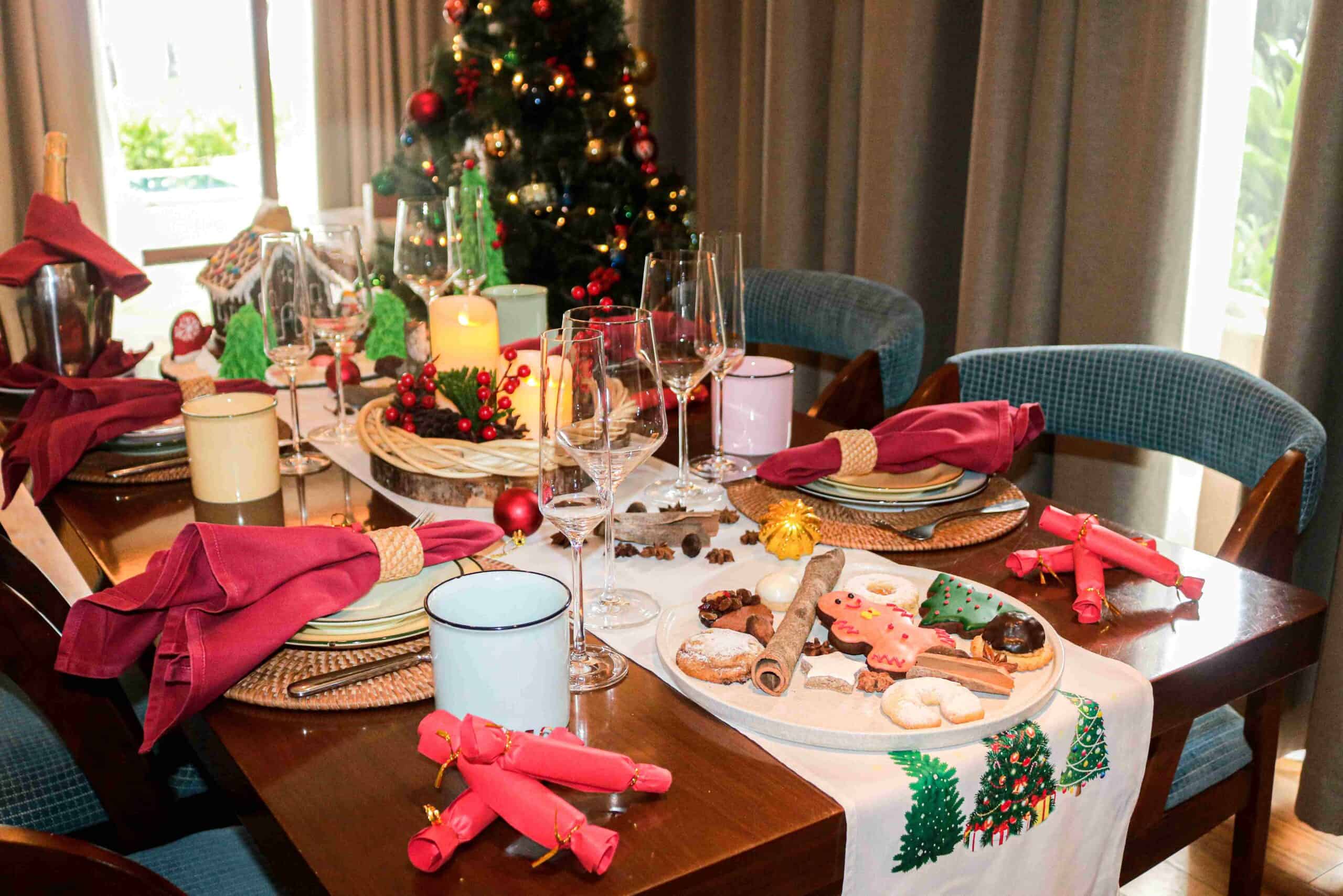 Gói trang trí phòng mùa lễ hội