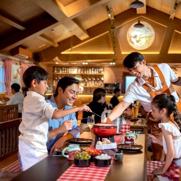 Restaurants in Cam Ranh at Mövenpick Resort